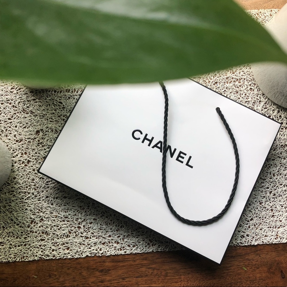 Chanel shopping bag